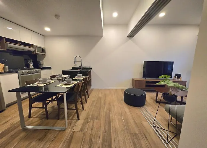 1 Bedroom Near Hospital Espanol Apartment *