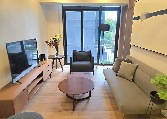 1 Bedroom Near Hospital Espanol *